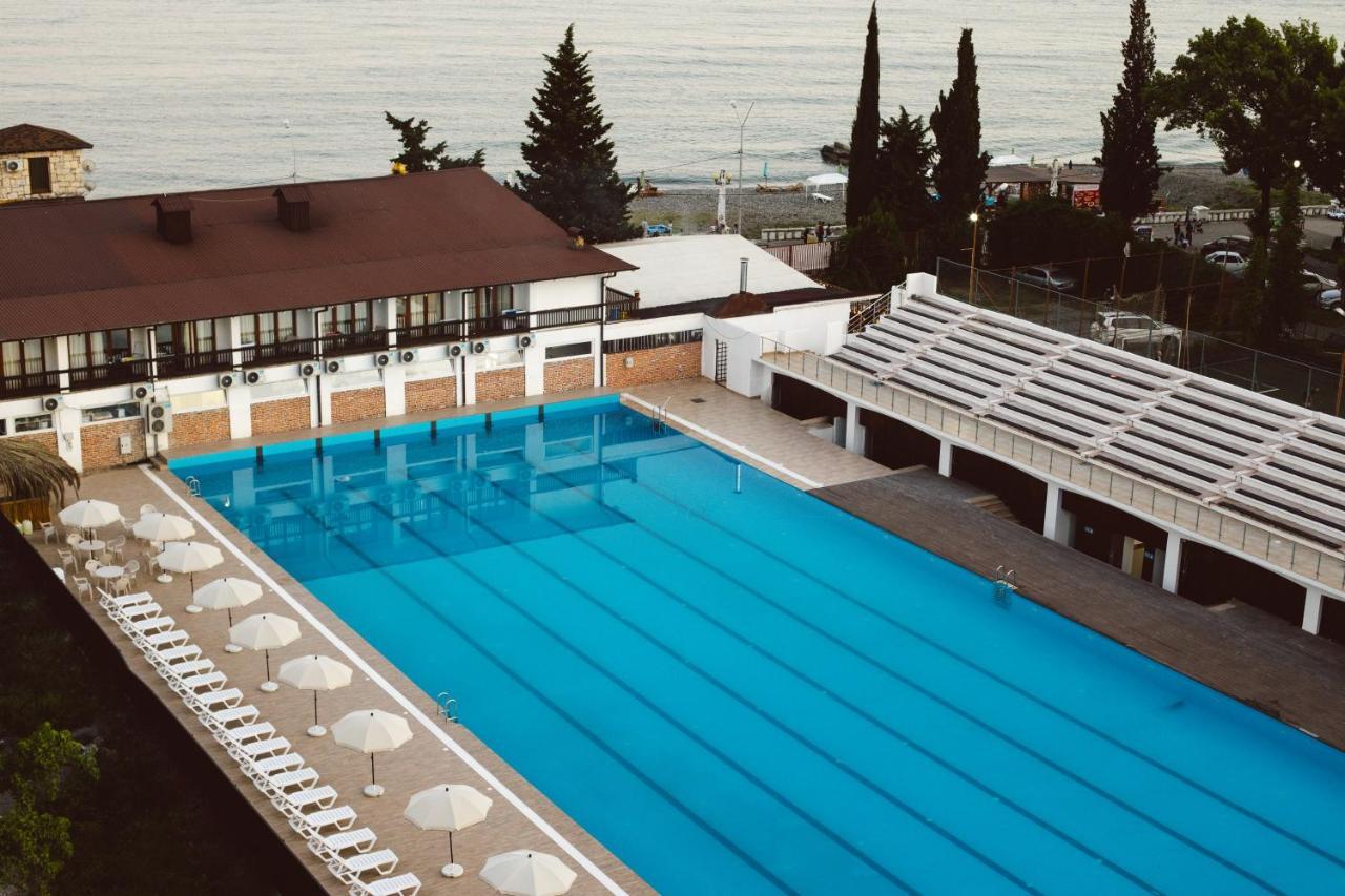 Dem Hotel Sukhumi Exterior foto
