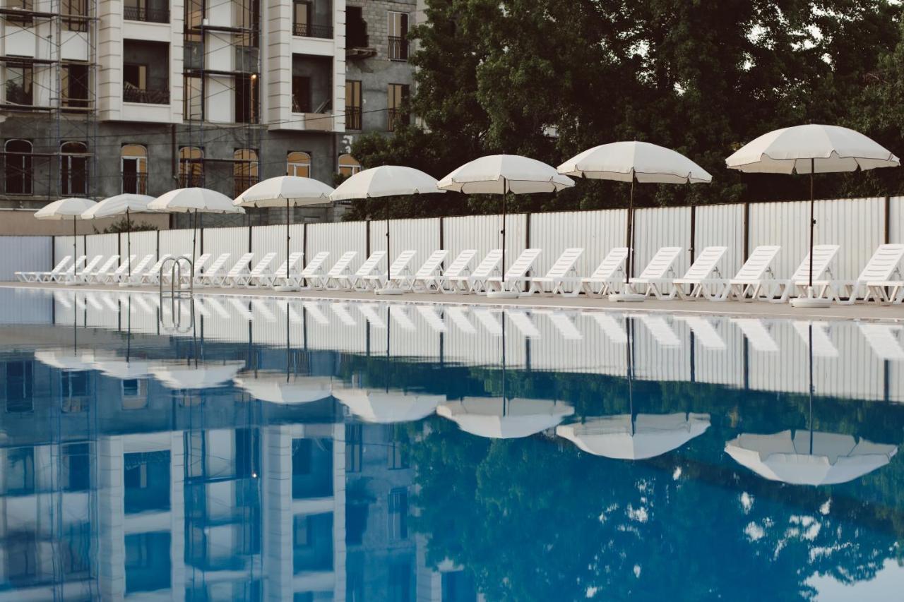 Dem Hotel Sukhumi Exterior foto