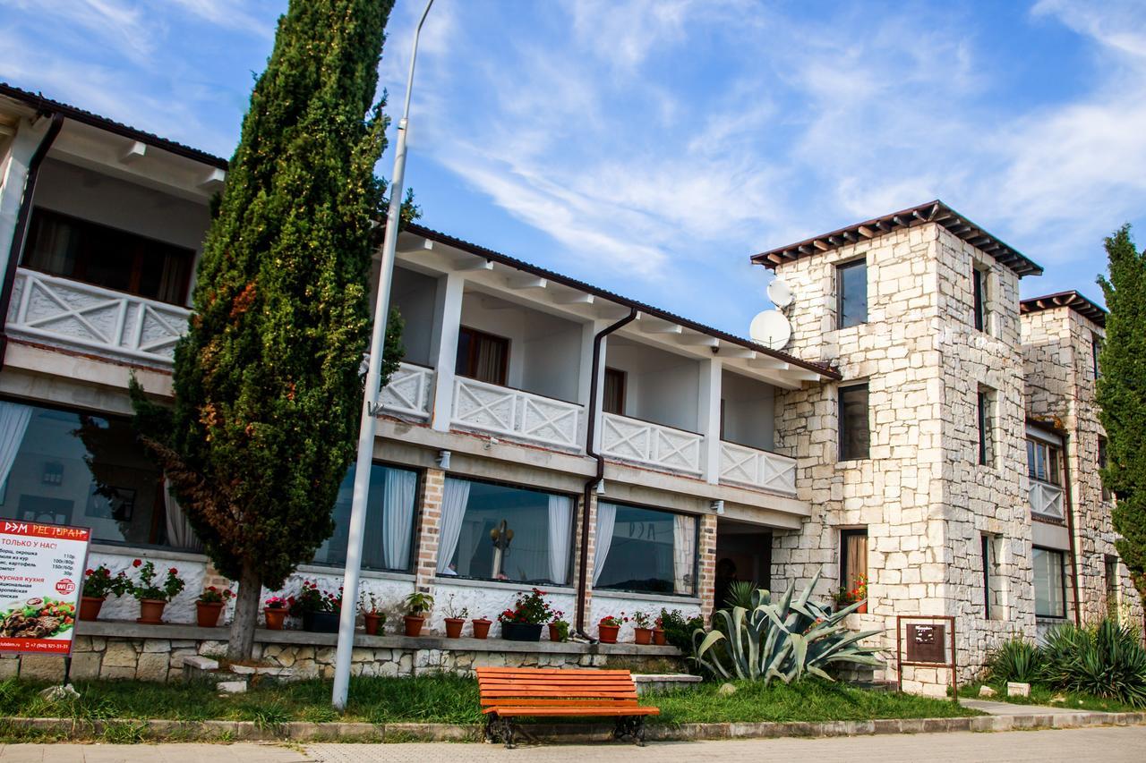 Dem Hotel Sukhumi Exterior foto