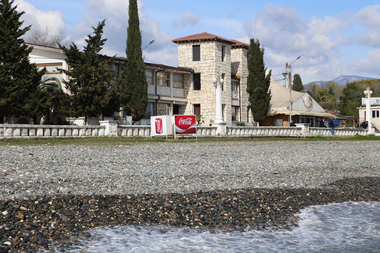 Dem Hotel Sukhumi Exterior foto